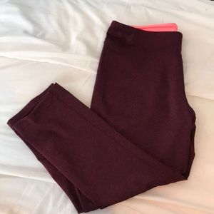 Maroon cropped leggings